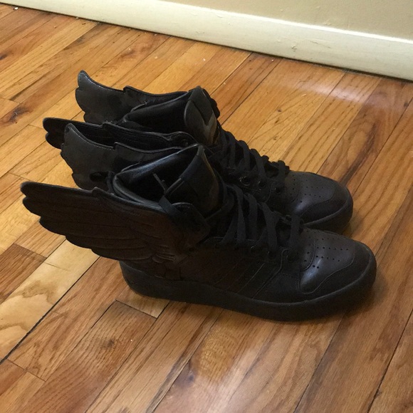Jeremy Scott x Adidas Other - Jeremy Scott X Adidas Sneakers Wings Blk (Size 7)